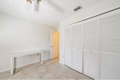 5654 Gardens Drive, Sarasota, FL 34243 - Photo 27