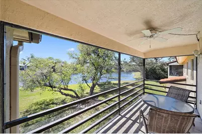 5654 Gardens Drive, Sarasota, FL 34243 - Photo 11