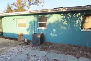 1798 Faulds Rd N, Clearwater, FL 33756 - Photo 29