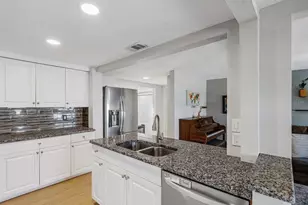 5240 43rd Terrace N, Saint Petersburg, FL 33709 - Photo 5