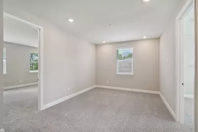 1129 British Circle, Daytona Beach, FL 32124 - Photo 21