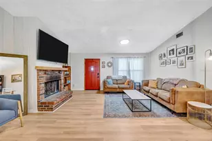 9642 Sunny Slope Ln, Wesley Chapel, FL 33545 - Photo 7