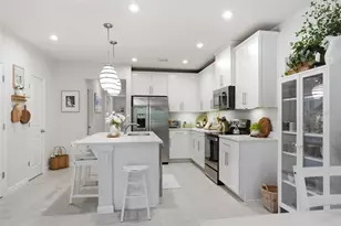 18093 Turning Leaf Cir, Land O Lakes, FL 34638 - Photo 11