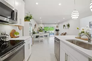 18093 Turning Leaf Cir, Land O Lakes, FL 34638 - Photo 17