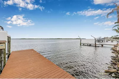 1819 Bayou Grande Boulevard NE, Saint Petersburg, FL 33703 - Photo 7