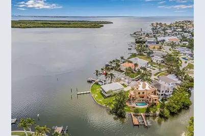 1819 Bayou Grande Boulevard NE, Saint Petersburg, FL 33703 - Photo 1