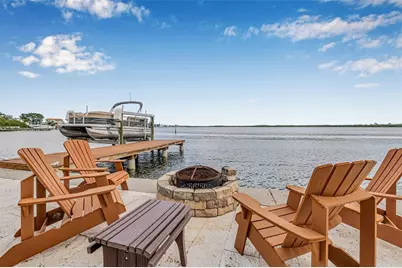 1819 Bayou Grande Boulevard NE, Saint Petersburg, FL 33703 - Photo 5