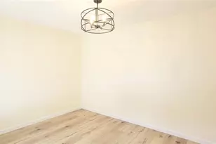 3775 40th Ln S, Saint Petersburg, FL 33711 - Photo 5