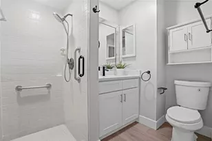 9942 Lake Seminole Dr W, Largo, FL 33773 - Photo 17