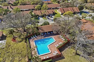 9942 Lake Seminole Dr W, Largo, FL 33773 - Photo 39