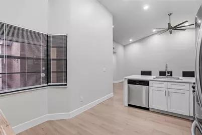 9942 Lake Seminole Drive W, Largo, FL 33773 - Photo 13