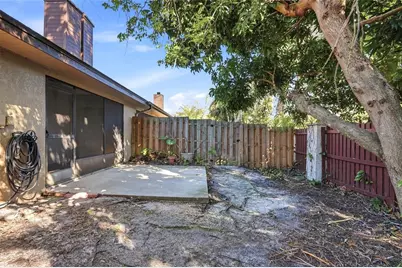 9942 Lake Seminole Drive W, Largo, FL 33773 - Photo 31