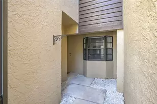 9942 Lake Seminole Dr W, Largo, FL 33773 - Photo 35