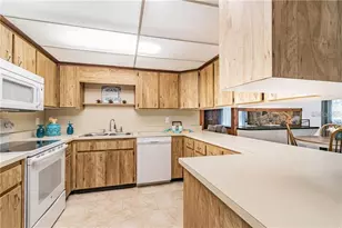 1453 Creek Rd, Wesley Chapel, FL 33543 - Photo 17