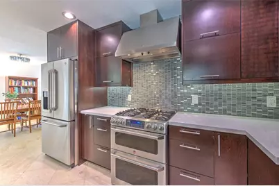 3208 W Hawthorne Road, Tampa, FL 33611 - Photo 9