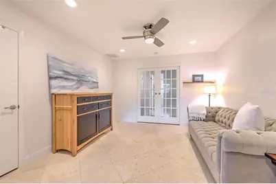 3208 W Hawthorne Road, Tampa, FL 33611 - Photo 13
