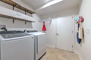 3208 W Hawthorne Rd, Tampa, FL 33611 - Photo 25