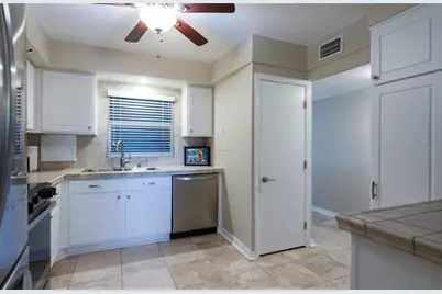 700 Beach Drive NE #406, Saint Petersburg, FL 33701 - Photo 7