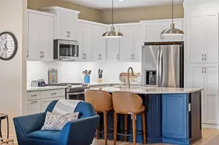 233 Altamura Cir, Nokomis, FL 34275 - Photo 3