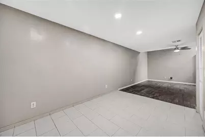 9465 Forest Hills Circle, Tampa, FL 33612 - Photo 19