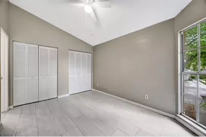 9465 Forest Hills Circle, Tampa, FL 33612 - Photo 45