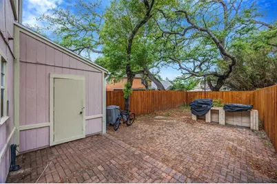 9465 Forest Hills Circle, Tampa, FL 33612 - Photo 59