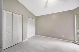 9465 Forest Hills Cir, Tampa, FL 33612 - Photo 55
