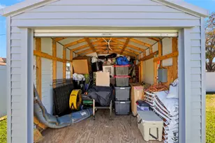 1000 59th Ave S, Saint Petersburg, FL 33705 - Photo 19