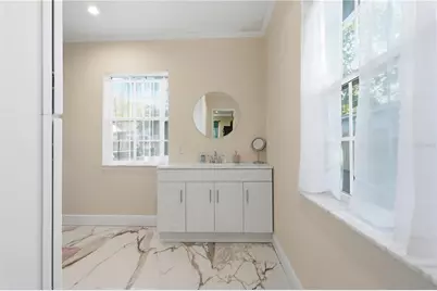 2415 16th Street N, Saint Petersburg, FL 33704 - Photo 13