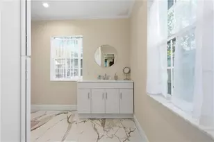 2415 16th St N, Saint Petersburg, FL 33704 - Photo 13