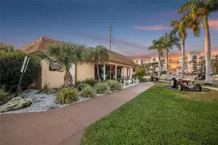 5130 Brittany Dr S, Saint Petersburg, FL 33715 - Photo 31