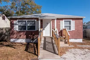 3305 56th Ave N, Saint Petersburg, FL 33714 - Photo 3