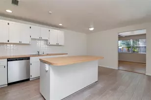 3305 56th Ave N, Saint Petersburg, FL 33714 - Photo 11