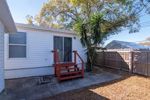 3305 56th Ave N, Saint Petersburg, FL 33714 - Photo 7