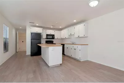 3305 56th Avenue N, Saint Petersburg, FL 33714 - Photo 9