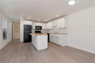 3305 56th Ave N, Saint Petersburg, FL 33714 - Photo 9