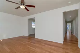 3305 56th Ave N, Saint Petersburg, FL 33714 - Photo 17