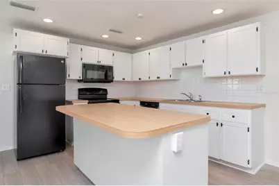 3305 56th Avenue N, Saint Petersburg, FL 33714 - Photo 13