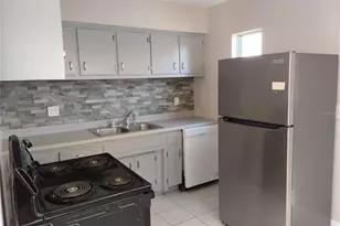 327 Barbara Cir, Belleair, FL 33756 - Photo 9