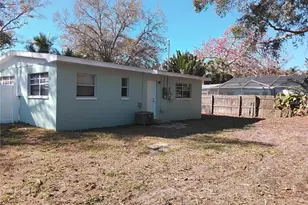 327 Barbara Cir, Belleair, FL 33756 - Photo 15