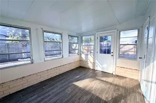 11960 79th Ave, Seminole, FL 33772 - Photo 13