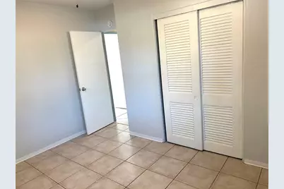 1060 41st Street N, Saint Petersburg, FL 33713 - Photo 19
