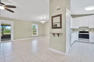 6704 Seafairer Dr, Tampa, FL 33615 - Photo 9