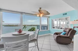 1847 Shore Dr S, South Pasadena, FL 33707 - Photo 15