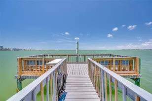 4750 Dolphin Cay Ln S, Saint Petersburg, FL 33711 - Photo 9