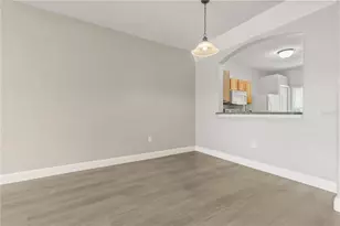 3471 High Hampton Cir, Tampa, FL 33610 - Photo 9