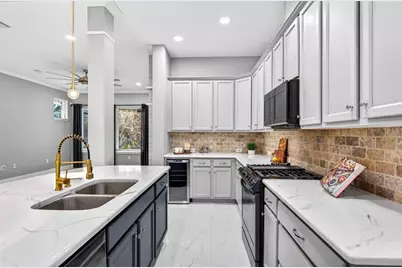 14310 Barrington Stowers Drive, Lithia, FL 33547 - Photo 15