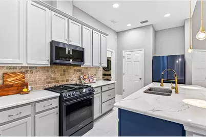 14310 Barrington Stowers Drive, Lithia, FL 33547 - Photo 17