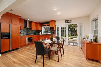 2209 Sunrise Drive SE, Saint Petersburg, FL 33705 - Photo 9