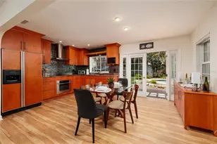 2209 Sunrise Dr SE, Saint Petersburg, FL 33705 - Photo 9